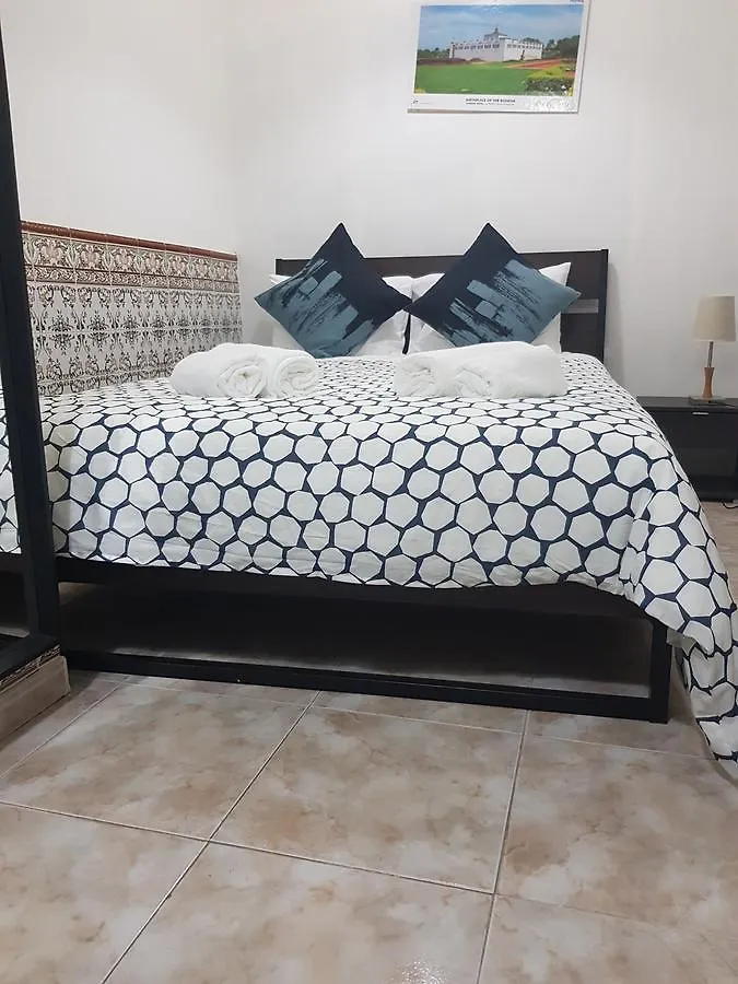 Namaste Home Stay Lisboa Δωμάτια σε οικογενειακή κατοικία
