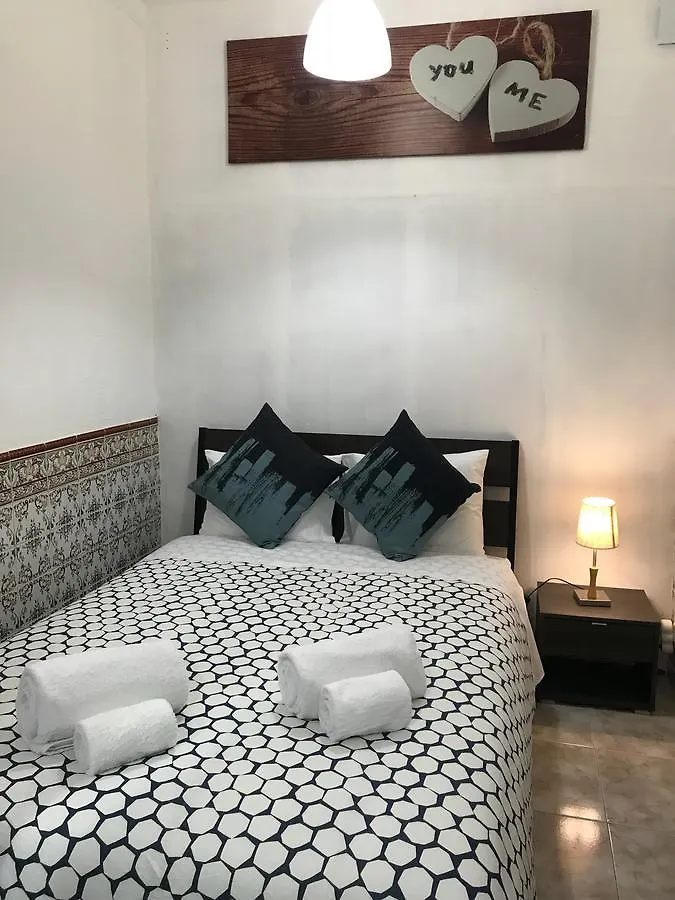 Δωμάτια σε οικογενειακή κατοικία Namaste Home Stay Lisboa Πορτογαλία